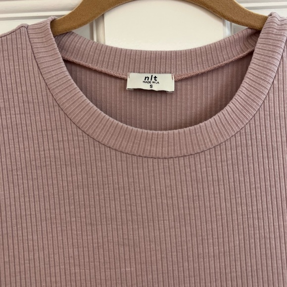 Lavender Ribbed Sleeveless Maternity Midi Dress - Picture 4 of 4